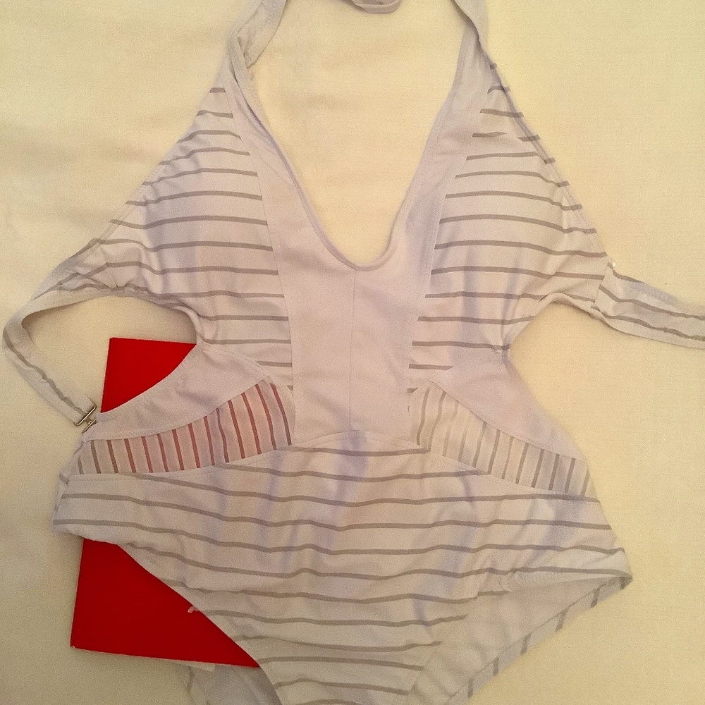 Swimsuit - Picture 2 of 5